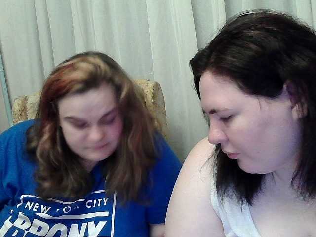 HollyXEva's BongaCams show and profile