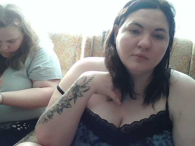 HollyXEva's BongaCams show and profile