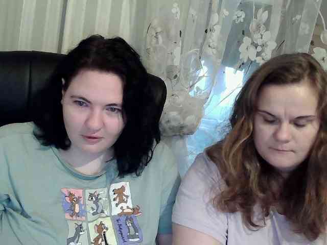 HollyXEva webcam