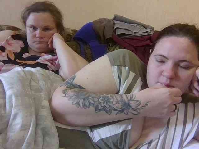 HollyXEva webcam
