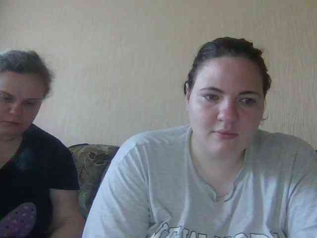 HollyXEva webcam