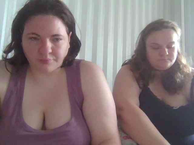 HollyXEva webcam