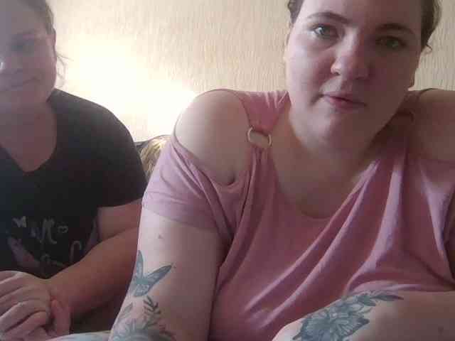 HollyXEva webcam