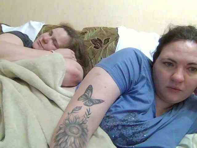 HollyXEva webcam
