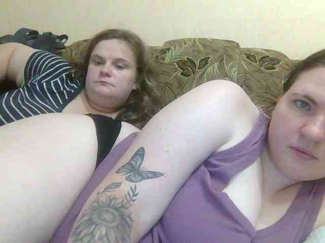 HollyXEva webcam