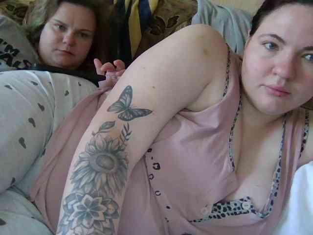 HollyXEva