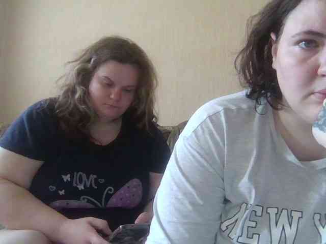 HollyXEva webcam