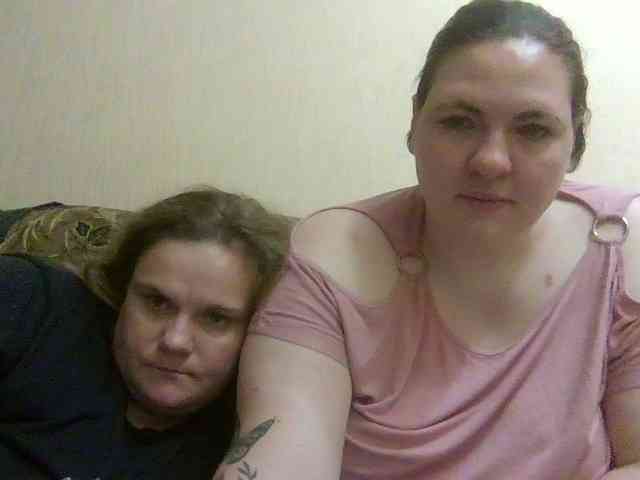 HollyXEva webcam