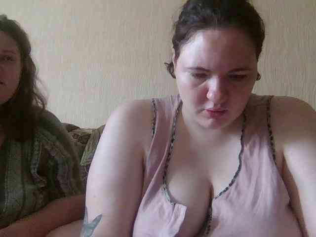 HollyXEva webcam