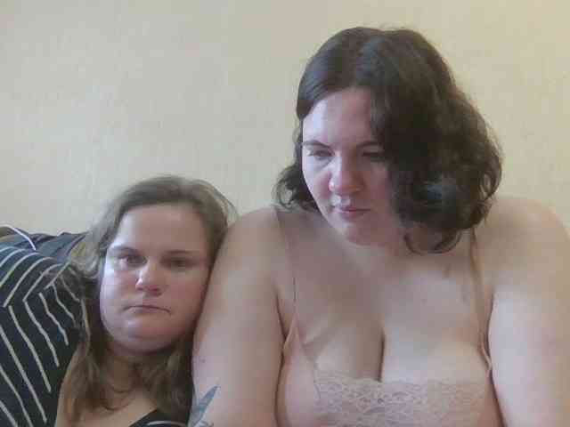 HollyXEva webcam