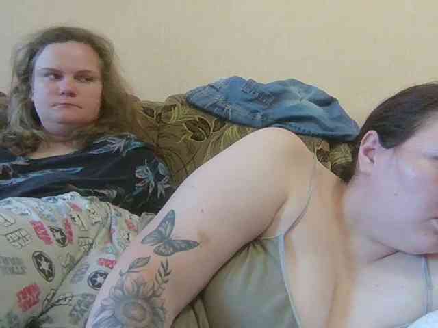 HollyXEva webcam