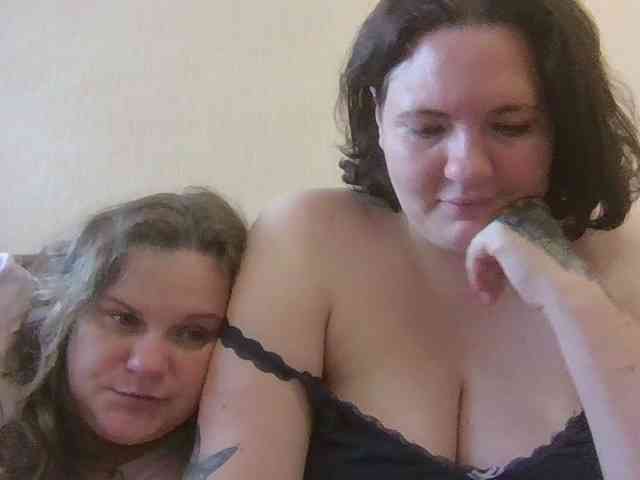HollyXEva Live Webcam on BongaCams