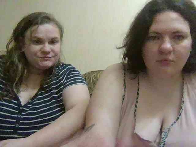 video live chat HollyXEva