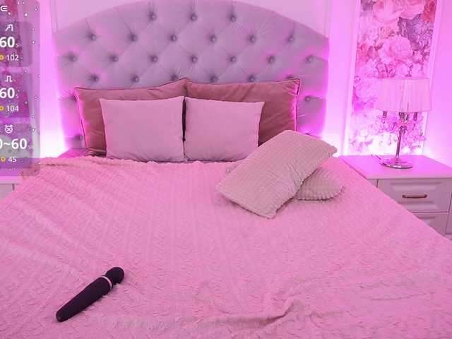 CinderelaVel's BongaCams show and profile