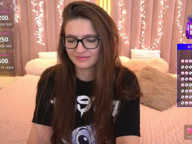 CinderelaVel's BongaCams show and profile