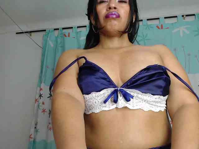 AntonellaMorrizz webcam