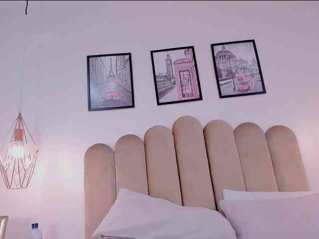 Julie-Star webcam