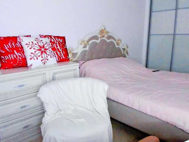 AmeliaBlond's BongaCams show and profile