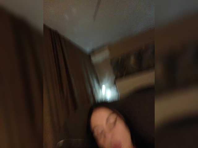 GgggLAAAAaaFFtt596rr's BongaCams show and profile