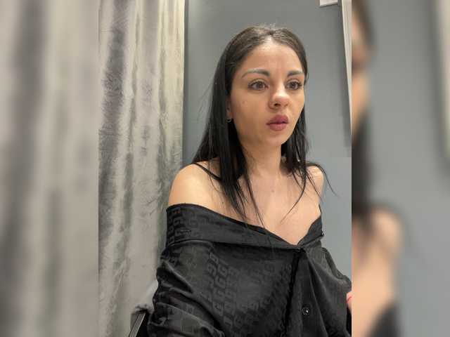 GgggLAAAAaaFFtt596rr's BongaCams show and profile