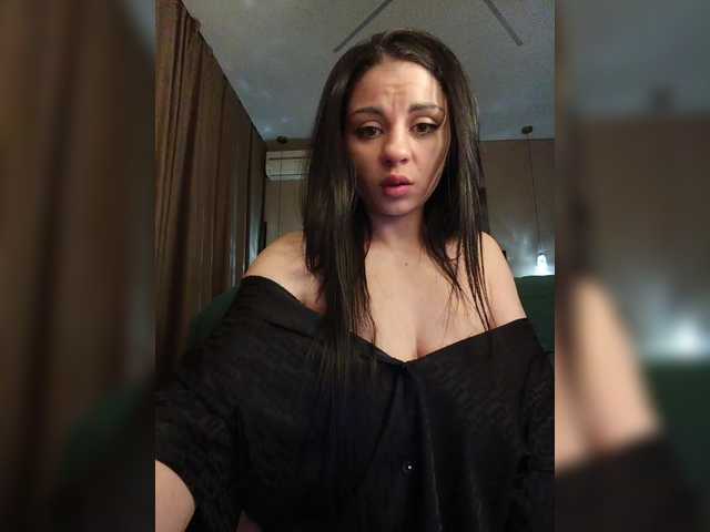 GgggLAAAAaaFFtt596rr's BongaCams show and profile