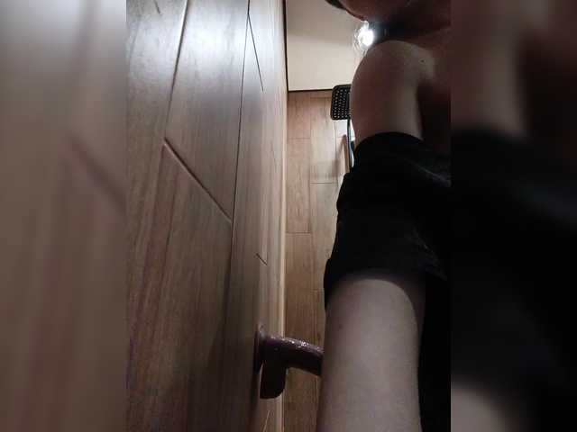 go to chat with -Lili