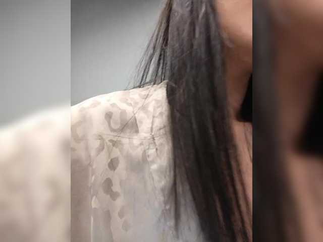 GgggLAAAAaaFFtt596rr's BongaCams show and profile