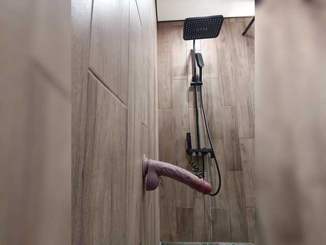 go to chat with -Lili