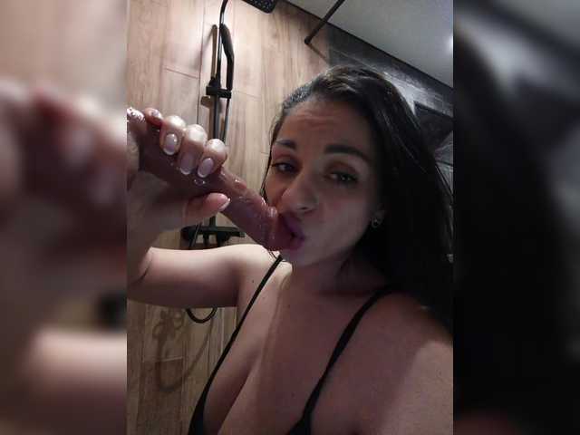 go to chat with -Lili