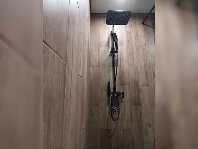 GgggLAAAAaaFFtt596rr's BongaCams show and profile