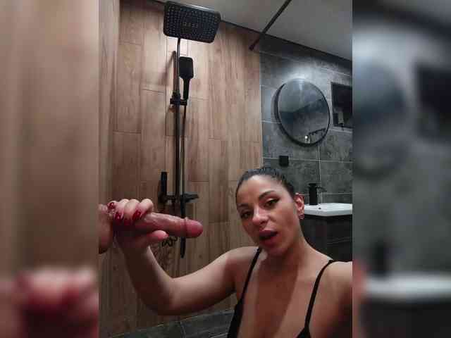 GgggLAAAAaaFFtt5... Live Webcam on BongaCams