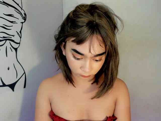 Dahliasky08 Live Webcam on BongaCams