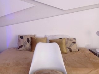 Stephanni Porn Show