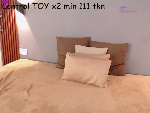 Stephanni's BongaCams show and profile