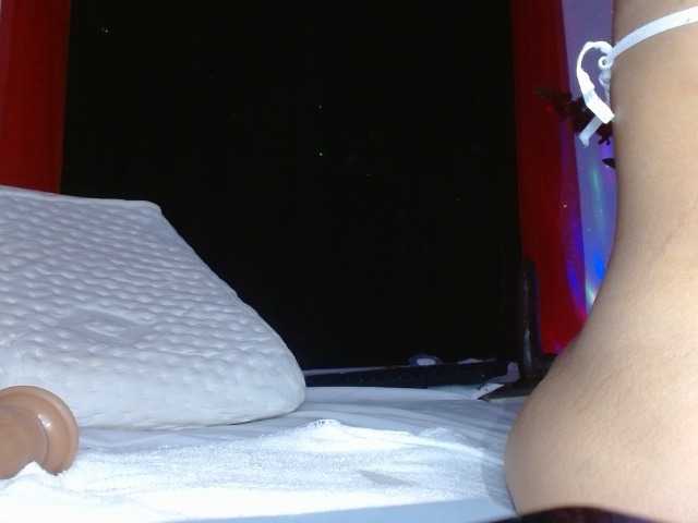 yessika-bustamante's BongaCams show and profile