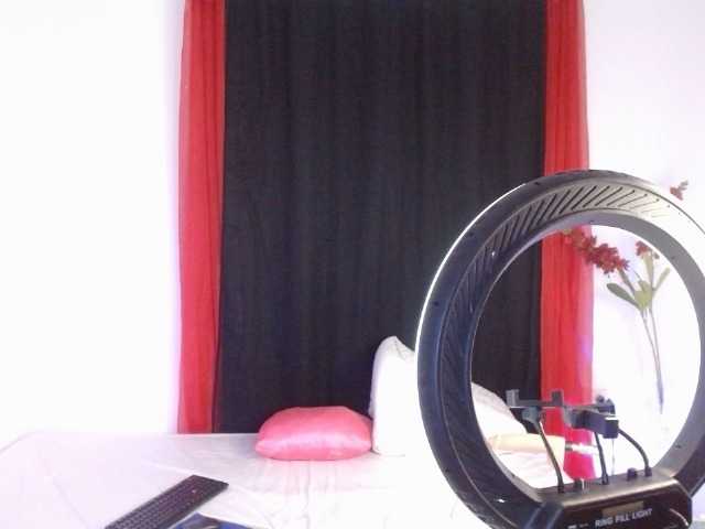 yessika-bustamante's BongaCams show and profile