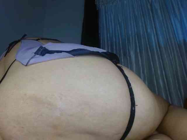 yessika-bustamante webcam