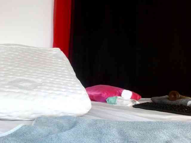 yessika-bustamante webcam