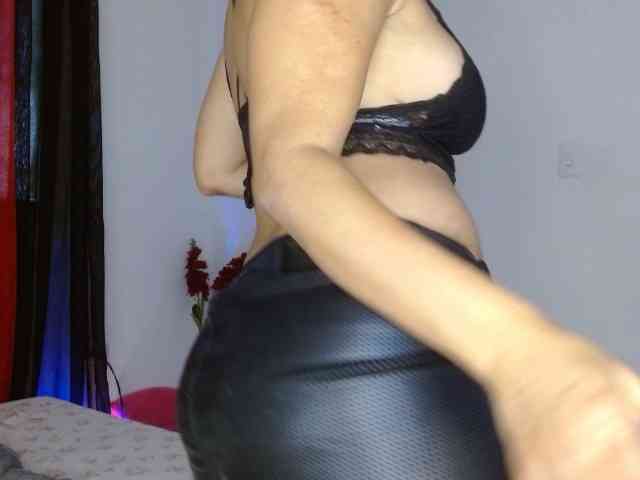 yessika-bustamante webcam