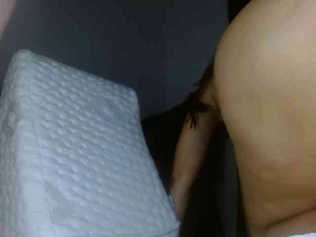 yessika-bustamante webcam