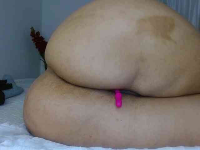 yessika-bustamante webcam