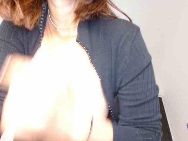 yessika-bustamante webcam