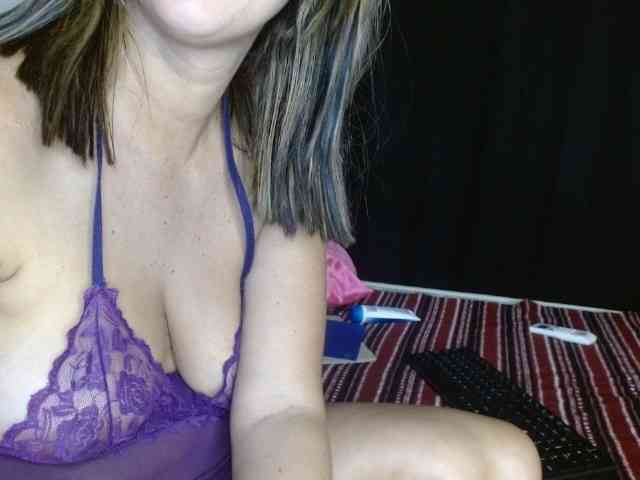 yessika-bustamante webcam