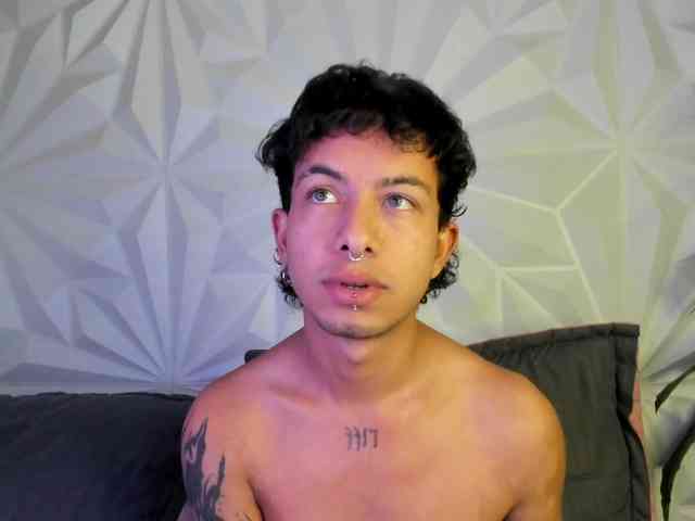 Flor-Verdammt Live Webcam on BongaCams