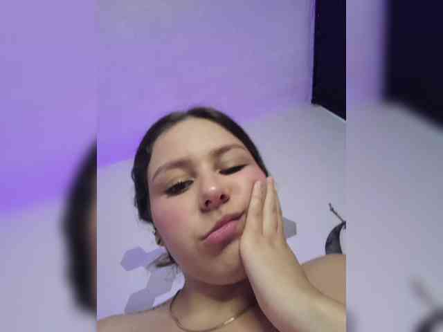 Maca-xtone webcam