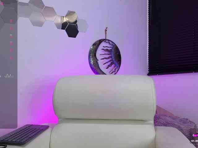 Maca-xtone webcam
