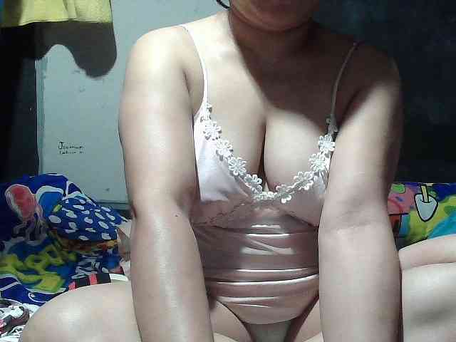 DesiDelight1 Live Webcam on BongaCams