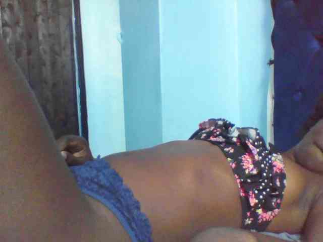 Sweetpussy22 webcam
