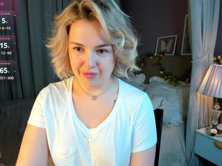 Nikki-Kai Porn Show