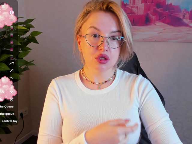 Nikki-Kai's BongaCams show and profile